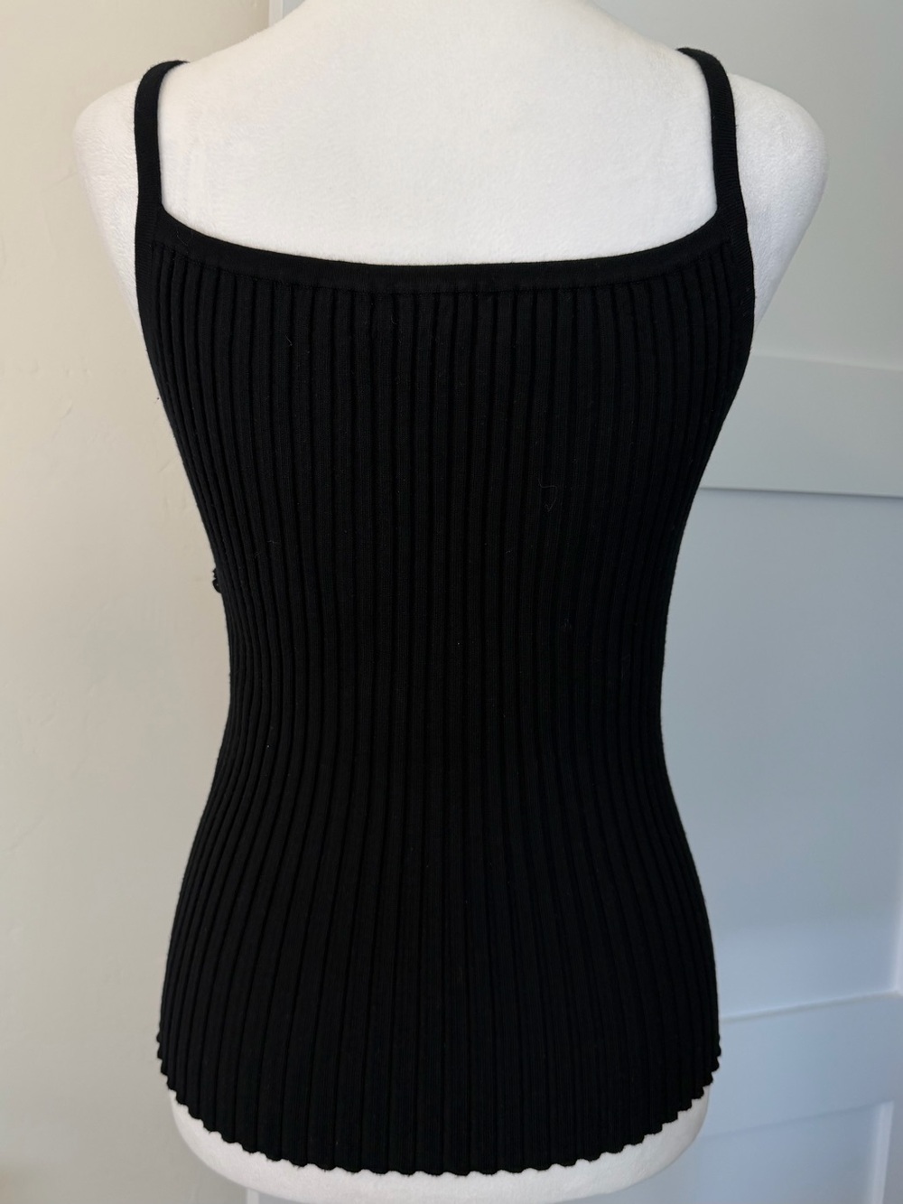 Y2K Black Ribbed Knit Tank with Ruffle Trim Whimsigoth Minimalist EUC - Picture 7 of 9